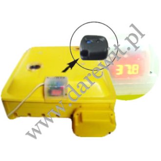 7_ INKUBATOR AUTOMAT RO-2 BOR z regulacją temperatury, do wylęgania jaj ptaków, Wylęgarka
